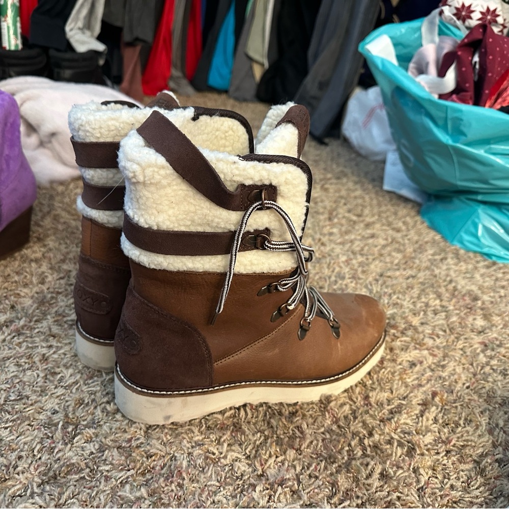 Roxy Brown Winter Boots like New Size 9
